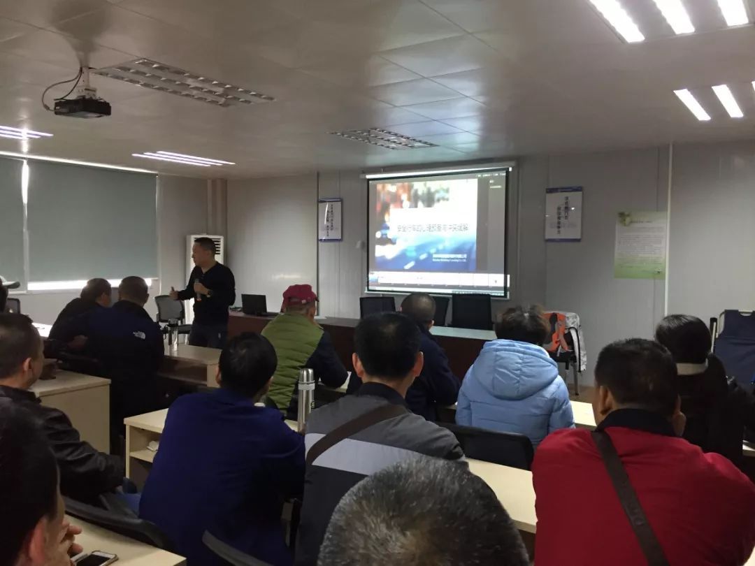 道路千萬條，安全第一條——為營運安全不懈努力的駕駛員培訓